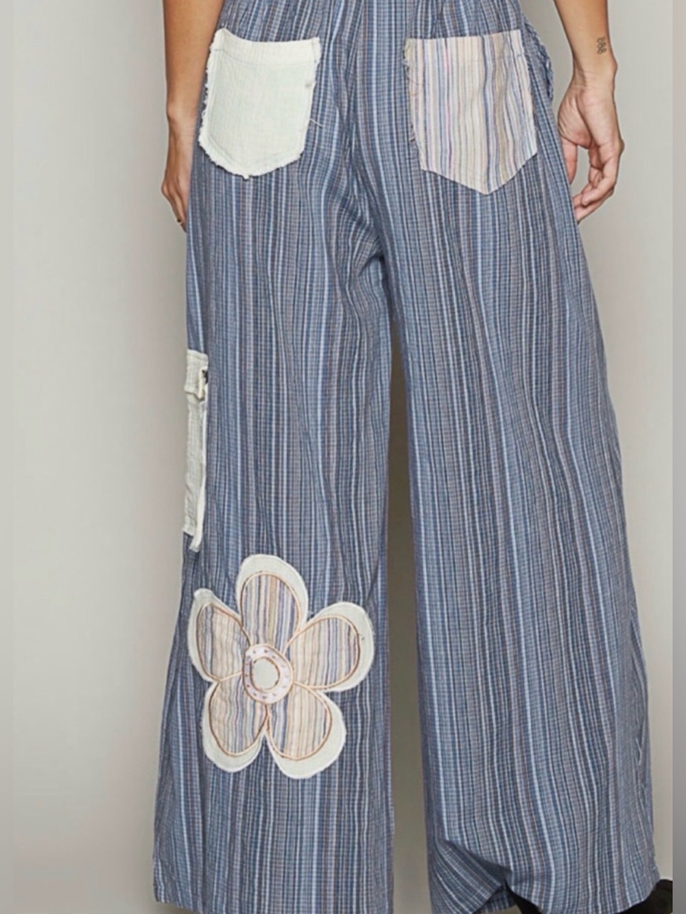 332. POL Blue Floral Wide-Leg Jumpsuit Pants - Picture 3 of 4
